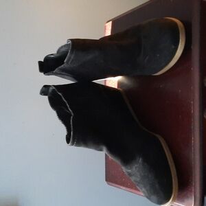 DV8 Dolce Vita Bria Black Suede Wedge Bootie Size 8.5